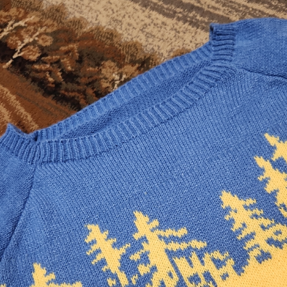 Vintage Blue and Yellow Women's Crewneck Sweater - Picture 11 of 13